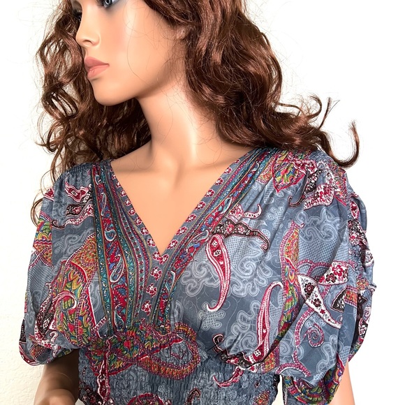 Vintage Inspired Paisley Print Smocked Crop Top - Picture 3 of 8